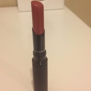 MAC Limited Edition Mattene Lipstick in Composure