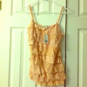 ❤Bundle for loveboo ruffled tank top/white sweater