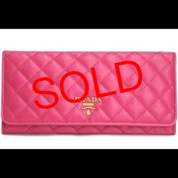 Authentic Prada Saffiano Leather Wallet - Picture 1 of 4