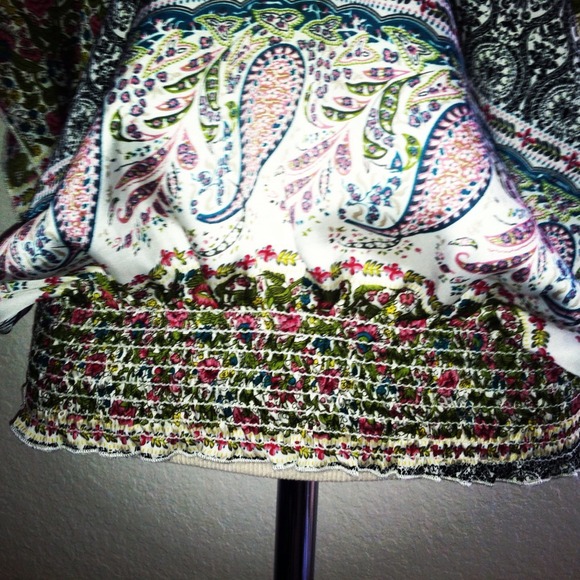 Silky! Sexy! Bubble style top - Picture 2 of 4