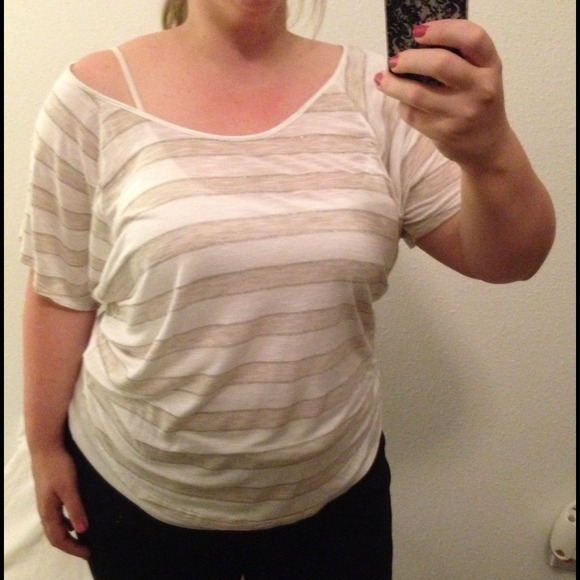 SOLD-✳Oversize sparkle shirt - Picture 2 of 3