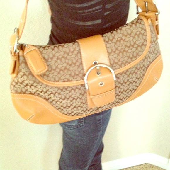 Coach Handbags - Brown and tan khaki coach purse!