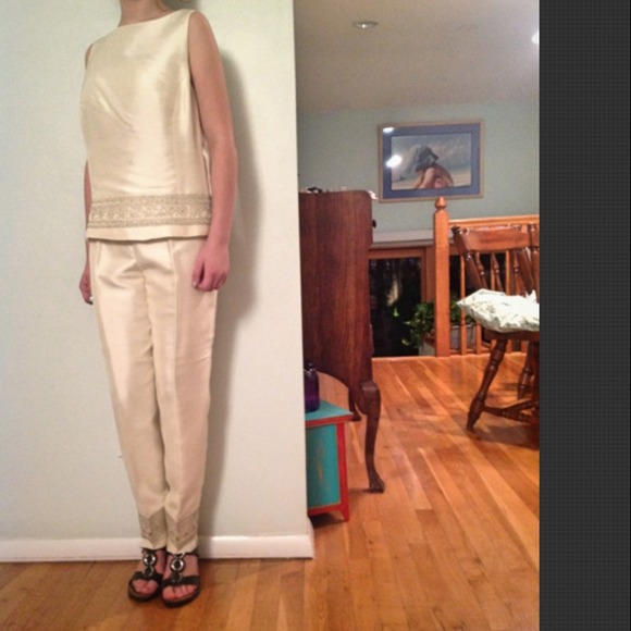 Off white cocktail pants suit