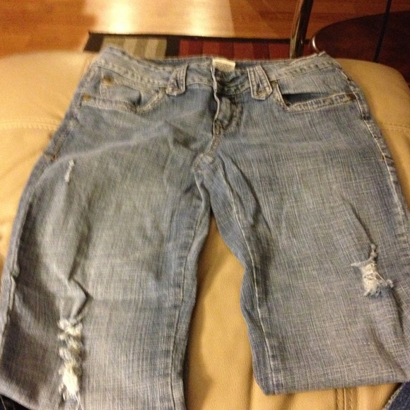 Distressed capris.