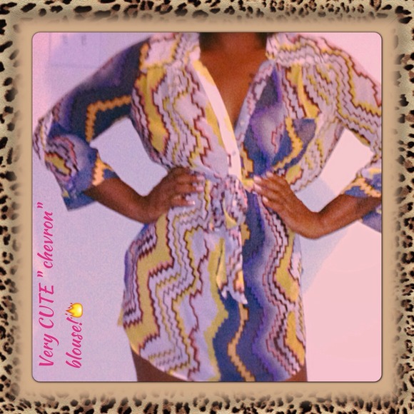 🔥Reduced🔥*PRINTED* tunic blouse!