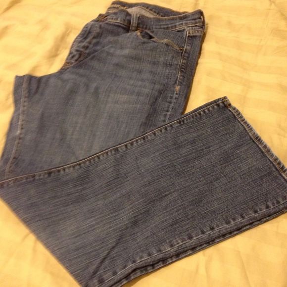 Boot cut jeans