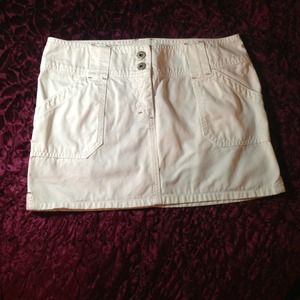 White denim skirt