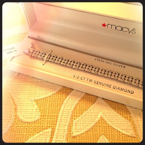 1/2 Carat Diamond Bracelet NWT and PO Purchase!