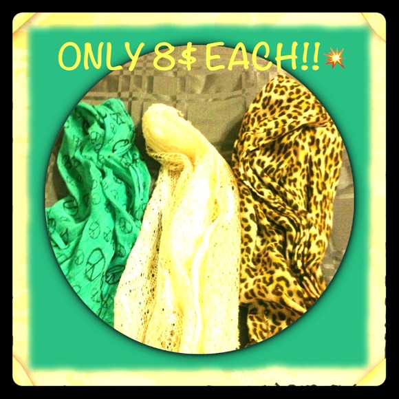 🔥Reduced🔥*LIGHTWEIGHT SCARVES!*