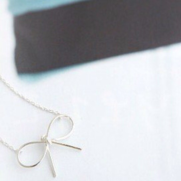 Jewelry - RIBBON BOW SILVER TONE NECKLACE