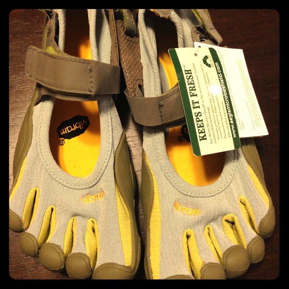 Vibram 5fingers shoes