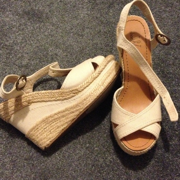 shoe woo Shoes - Shoe woo wedges size 6.5.  Worn once.