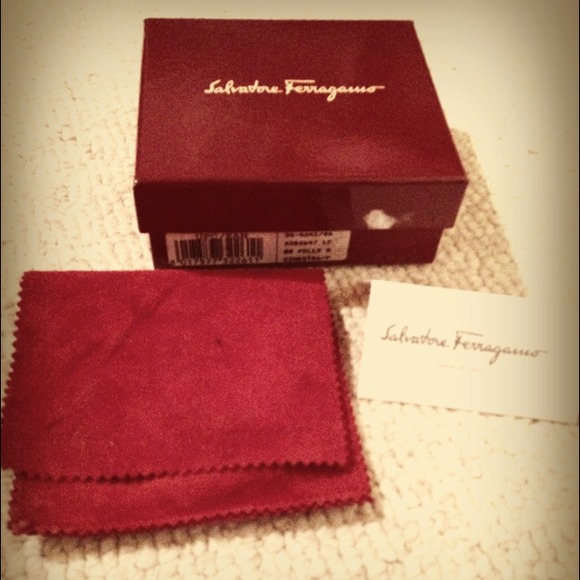 Ferragamo bracelet