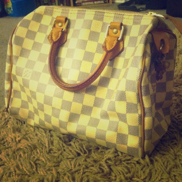 ✂REDUCED✂ Louis Vuitton Damier Azur 25