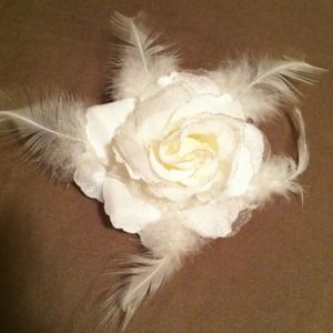 Wedding flower for hair with feathers
