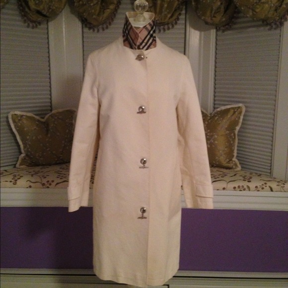 Sold Burberry coat - Authentic