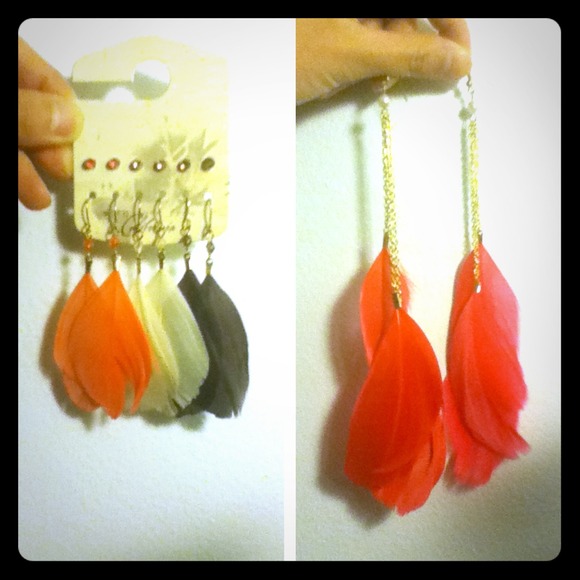 📎BUNDLE📎 Feather earrings