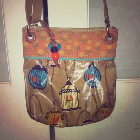 🚫  SOLD FOSSIL KEYPER CROSS BODY HANDBAG