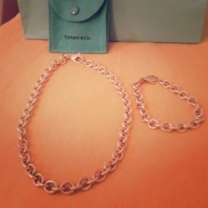 *Sold*Auth Tiffany&Co Round link Bracelet and Nec