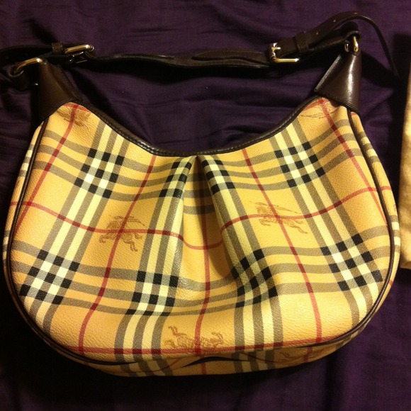 SOLD!! Burberry bag - Picture 1 of 4