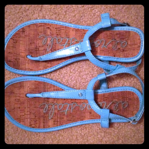 Blue Aeropostale T-Strap sandals
