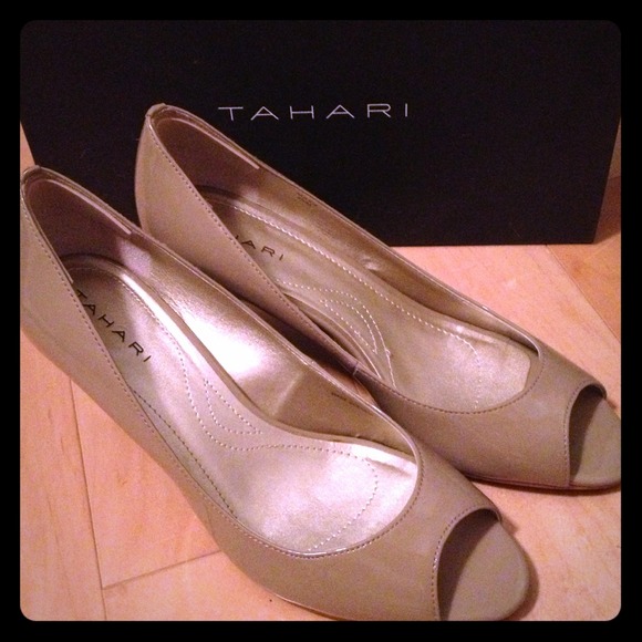 Tahari Shoes - RESERVED for lorriann - Tahari nude peeptoe pumps