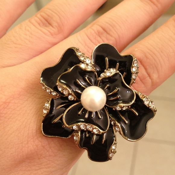 Flower ring