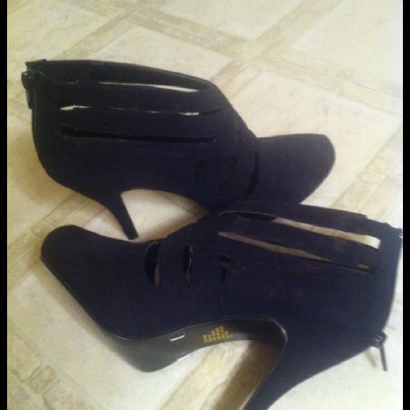 Heels 👠 - Picture 2 of 3