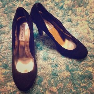 Black Steve Madden pumps