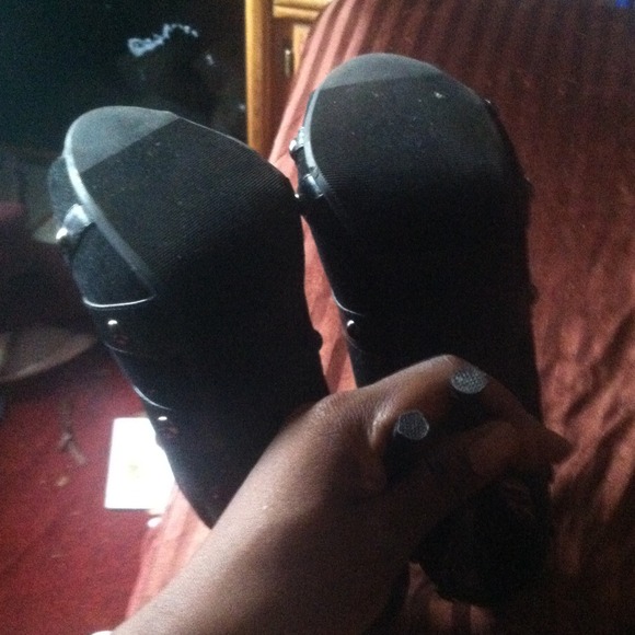 Suede and leather shoes - Picture 3 of 4