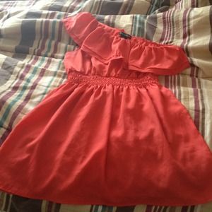 Sold in bundle!! ✂Perfect summer/spring dress!