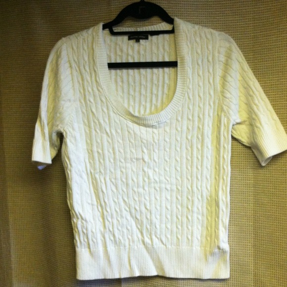 📦SOLD***139. White Cable Knit Short Sleeve