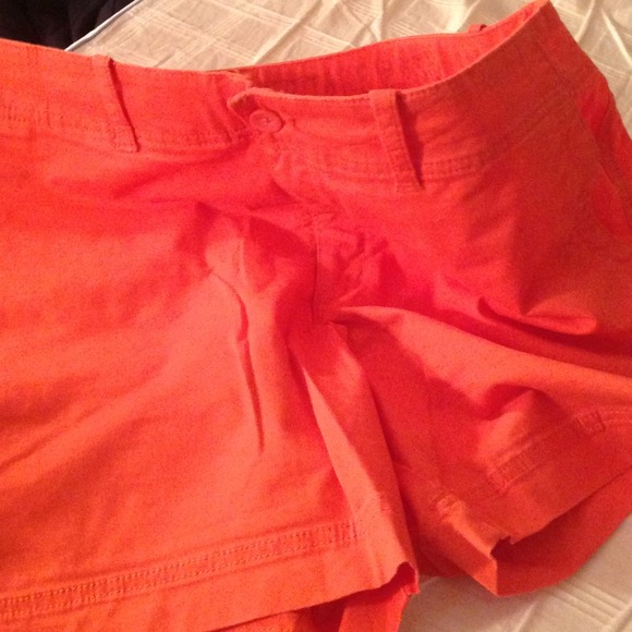 Eddie Bauer shorts - Picture 2 of 3