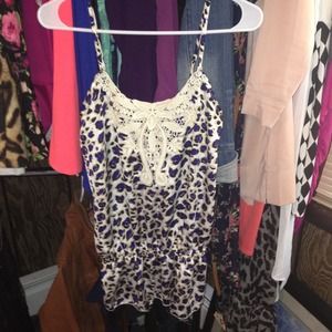 Brand new top😍