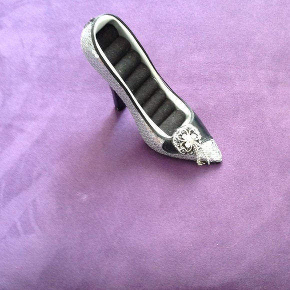 High heeled jewelry holder