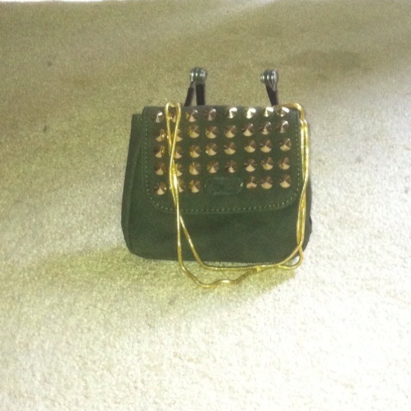 Strap shoulder purse