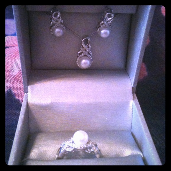 RESERVED - Pearl necklace, earrings & ring set