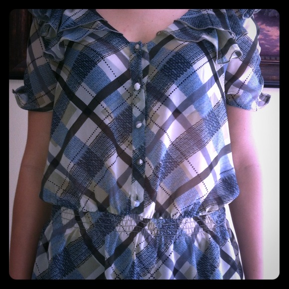 Banana Republic Shirt. Blue,black,white and cream