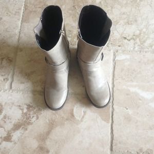 *****Bundle****Natrualizer creme boots size 8