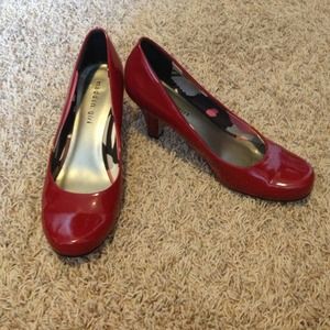 REDUCED!!!Madden Girl by Steve Madden red pumps.