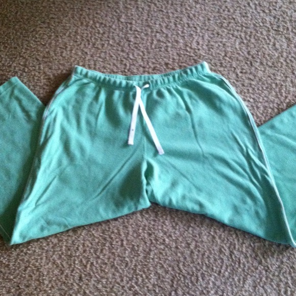 Capris - Picture 2 of 3