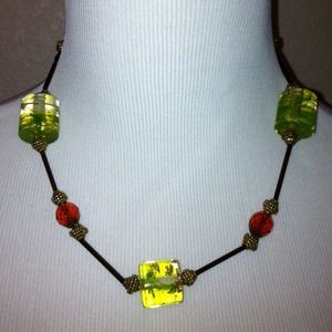 ⬇🔴💥REDUCED💥 Beautiful beaded necklace 💎