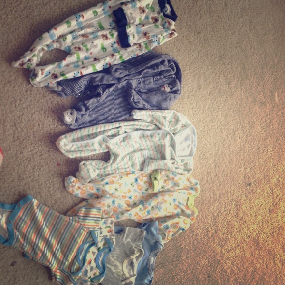 💜RESERVED BUNDLE💜 Newborn clothes bundle