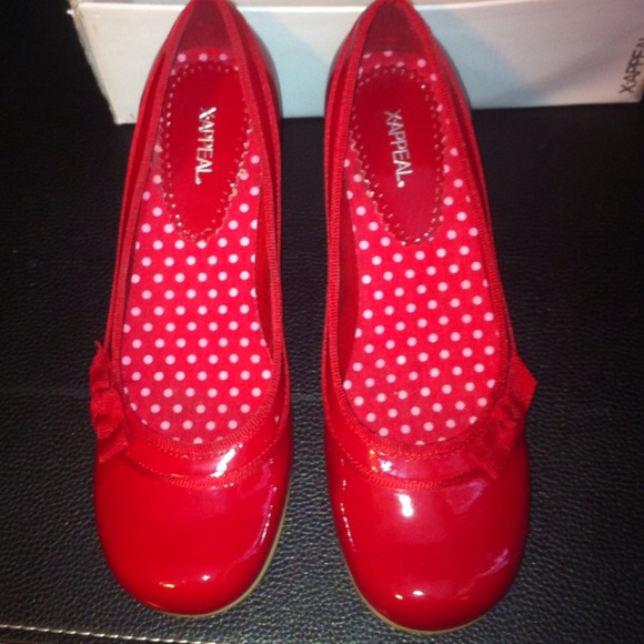 Red heels - Picture 1 of 2