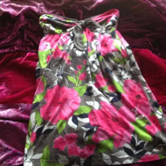 Floral strapless Hollister sundress