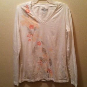 White, dark and light peach top