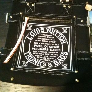*SOLD @awatson* NWOT Louis Vuitton Handbag