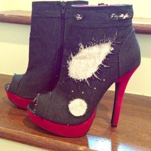 REDUCED!! HOT!! Peeptoe Booties!!