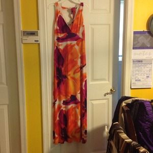 Beautiful Print Maxi Summer Dress!