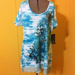 💕Great two piece set pretty tunic and capris💕